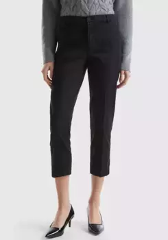 Брюки с пятью карманами United Colors of Benetton и проутюженными складками, черный