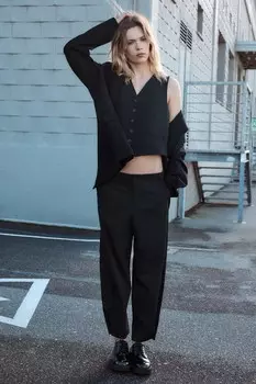 Брюки с пуговицами-бочками ZARA, черный