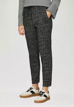 Брюки STRUKTURIERTE MIT ELASTISCHEM BUND s.Oliver, черный