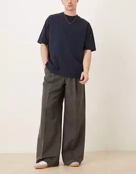 Брюки свободного кроя ASOS DESIGN темно-серого цвета со складками спереди