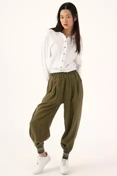 Брюки свободного кроя цвета хаки в рубчик ALL DAY