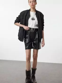 Брюки свободного кроя со складкой спереди Trendyol, черный