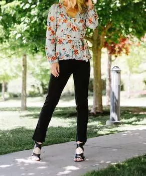 Брюки Tate Ankle Pant с заниженной талией и фестончатой отделкой черного цвета Lysse