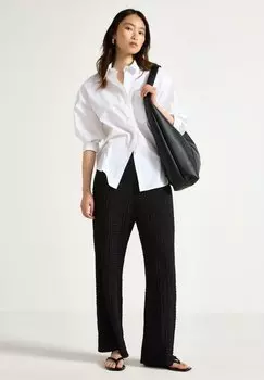 Брюки TEXTURED Lindex, черный