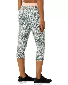 Брюки THRIVE SOCIETE Printed Capris, цвет Abstract Skin