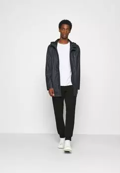 Брюки тренировочного костюма Armani Exchange, черные