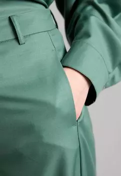 Брюки Vidda Trousers Holzweiler, зеленые