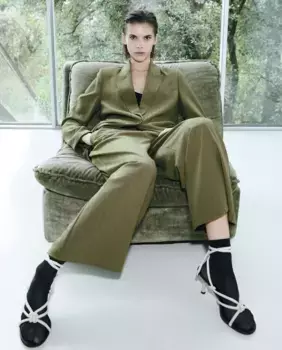 Брюки в полоску на резинке Sfera, хаки