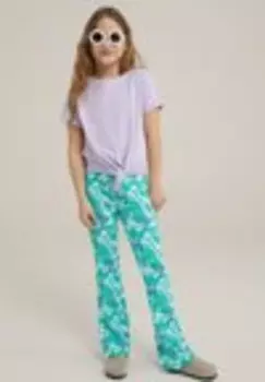 Брюки We Fashion, зеленый