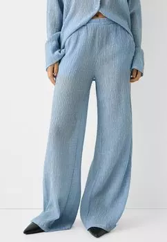 Брюки WIDE LEG EMBOSSED Bershka, цвет mottled blue