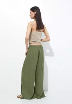 Брюки With Buckle PULL&BEAR, зеленые