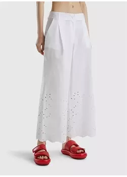 Брюки женские нормальные белые United Colors of Benetton