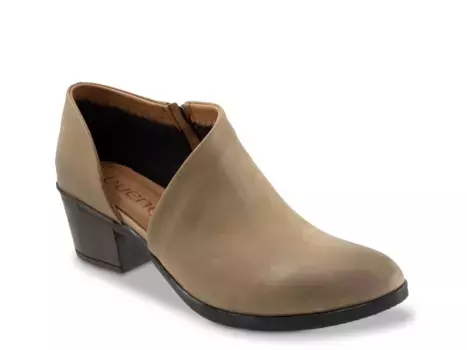 Bueno Буэно Кейтлин Бути, Мох Грин