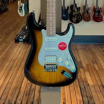 BULLET STRATOCASTER HT HSS Squier