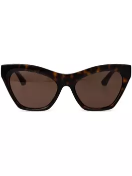 Burberry Eyewear солнцезащитные очки в оправе «кошачий глаз» черепахового цвета, коричневый