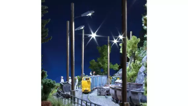 Busch Modellspielwaren Уличный фонарь спасти