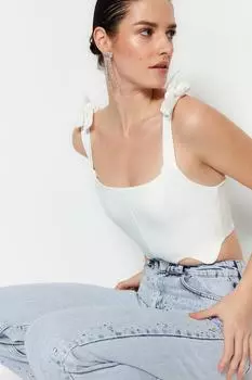 Бюстье TRENDYOLMLLA, экру