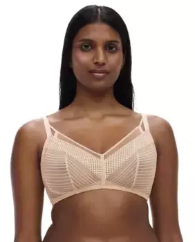 Бюстгальтер без косточек с графическим кружевом и фатином из линейки Play Chantelle, бежевый