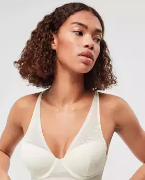 Бюстгальтер-бралетт на косточках и поролоном из кружевной ткани Gisela, белый