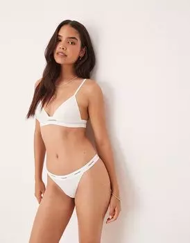 Бюстгальтер Calvin Klein из модала в рубчик без подкладки с треугольными чашками белого цвета