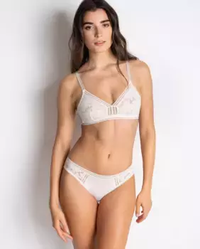 Бюстгальтер Gardenia с треугольными чашками без косточек Passionata, кремовый