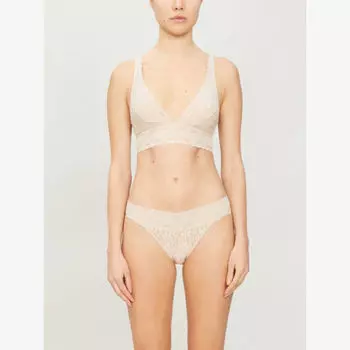 Бюстгальтер из эластичного кружева Halo с треугольными чашечками Wacoal, цвет nude