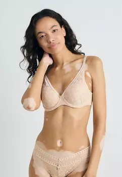 Бюстгальтер на косточках ACE COVERING MEMORY Chantelle, бежевый