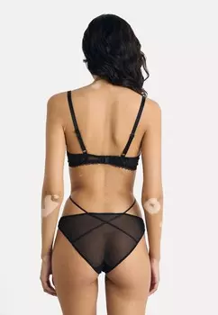 Бюстгальтер на косточках LASCANA MINIMIZER LASCANA, черный