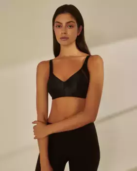 Бюстгальтер Naturana, предварительно сформированный без косточек, чёрный