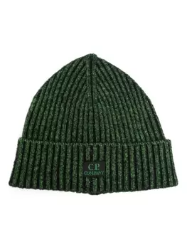 C.P. Company шапка бини в рубчик с нашивкой-логотипом, зеленый
