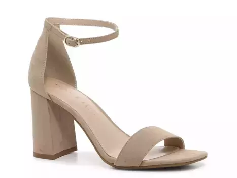 Caital Сандалии Kelly & Katie, Taupe Fabric/Covered Heel