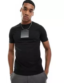 Calvin Klein – Черная футболка с блочным логотипом и эффектом омбре