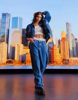 Calvin Klein – прямые джинсы средней стирки в стиле 90-х