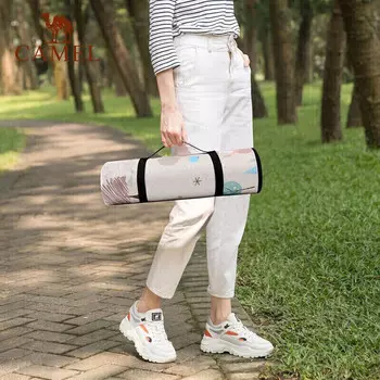 Camel Открытый коврик для пикника Влагостойкий коврик Портативный водонепроницаемый влагостойкий складной коврик для пикника Товары для кемпинга A1S3C4O104 Светло-желтый