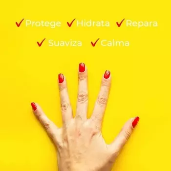 Carmex Увлажняющий бальзам для губ с ароматом клубники Spf15 4,25 г