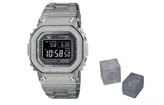 Casio G-Shock 40-летие РЕКРИСТАЛЛИЗОВАННЫЙ GMW-B5000PS-1JR, Черный