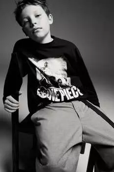 Цельная футболка ZARA, черный