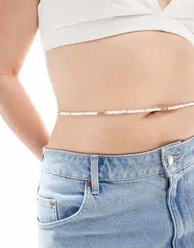 Цепочка на пояс ASOS DESIGN Curve с дисками из искусственного жемчуга и золотыми бусинами