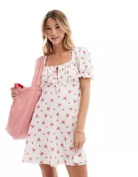Чайное платье мини с квадратным вырезом и пышными рукавами Miss Selfridge с цветочным принтом