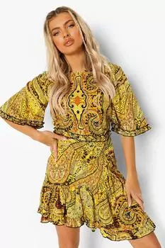 Чайное платье с цепочным принтом и руфлями Boohoo, черный