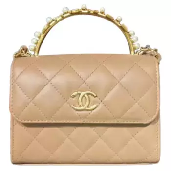 CHANEL Сумка из овчины, маленькая квадратная, через плечо, женская, цвет молочный чай/бежевый