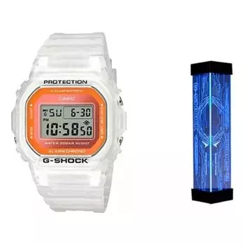 Часы CASIO G-Shock Square 'White', белый