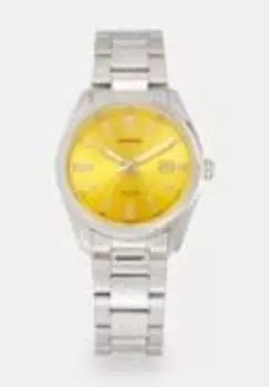 Часы Casio, желтый