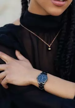 Часы Daniel Wellington, черные