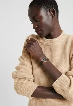 Часы Fossil, черный