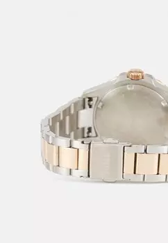 Часы Fossil, серебристый