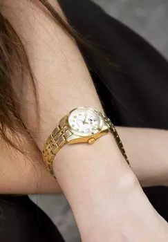 Часы FREEDOM Lotus, белый