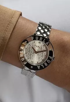 Часы QUARTZ ESSENTIAL Furla, серебро