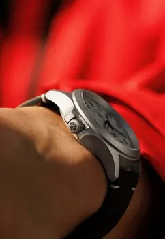 Часы Timex, серый