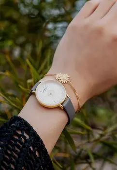 Часы Victoria Hyde